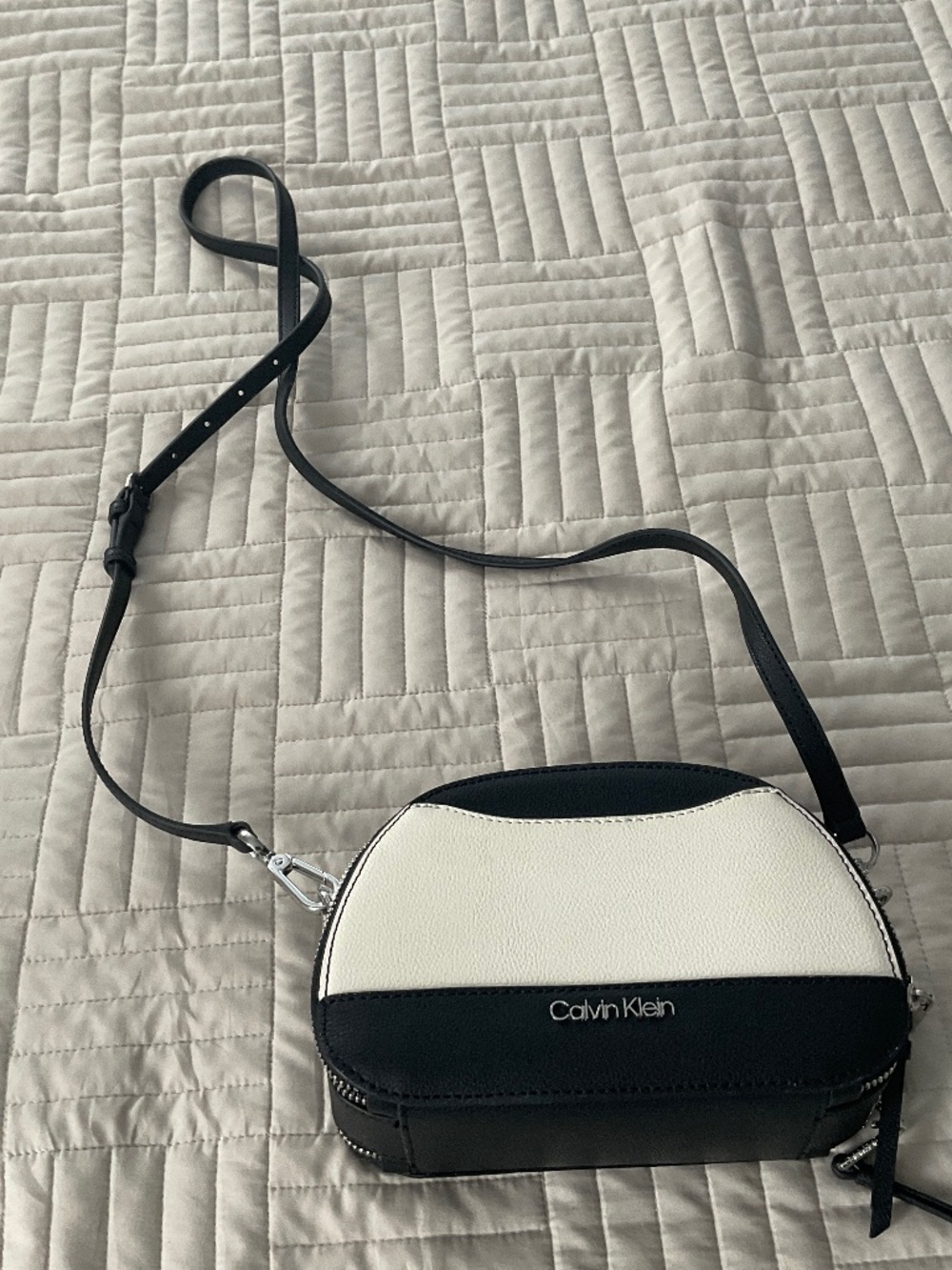 Calvin Klein black and white leather body cross handbag